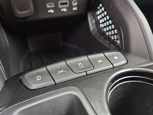 Used 2022 Chevrolet TrailBlazer LT w/ Confidence II Package image 24