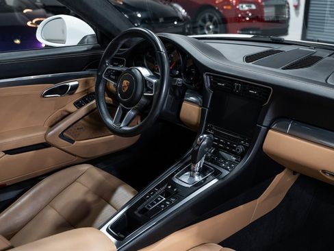 Used 2019 Porsche 911 Carrera 4 AWD/4WD image 51