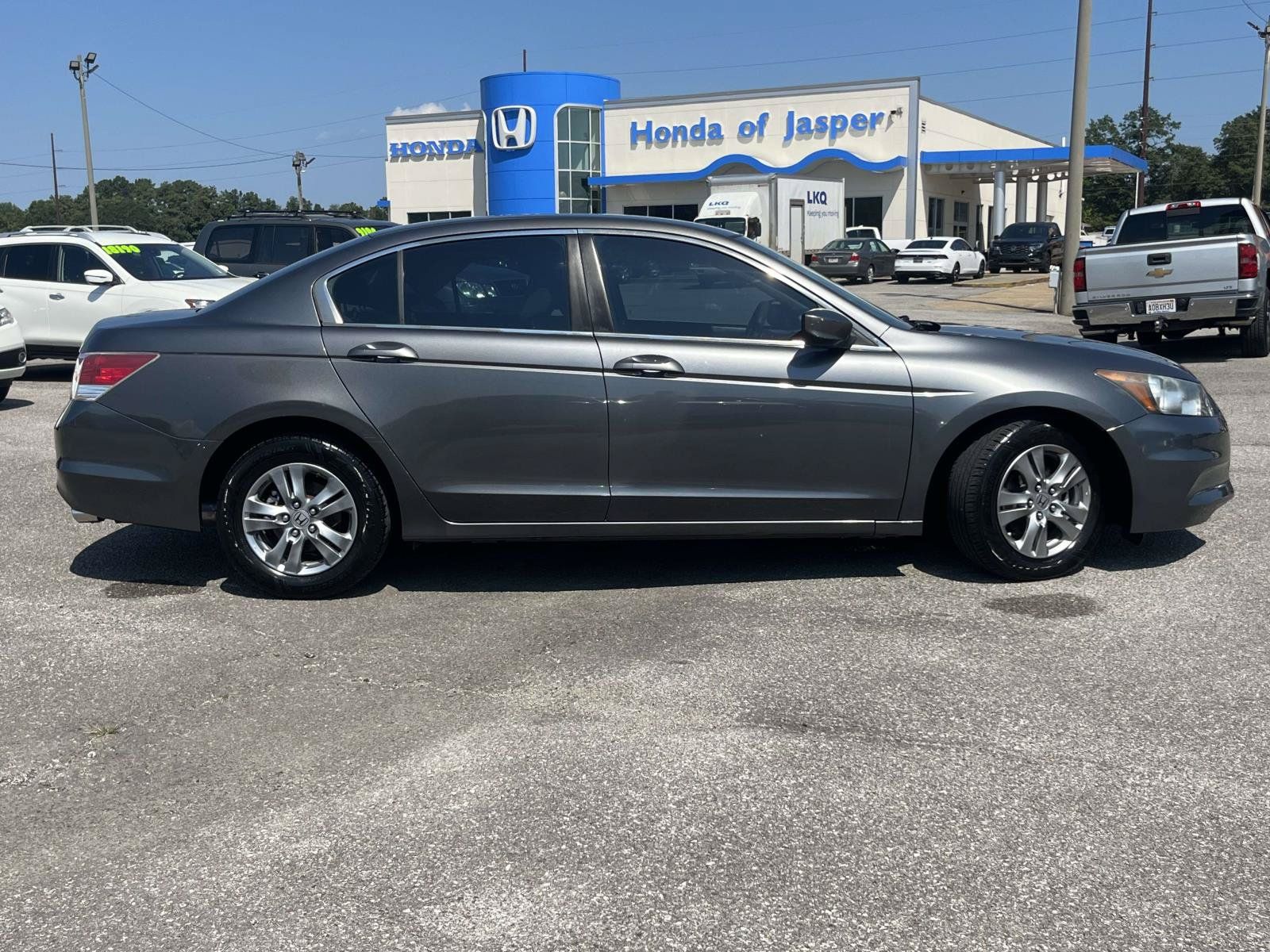 Used 2011 Honda Accord LX-P image 2