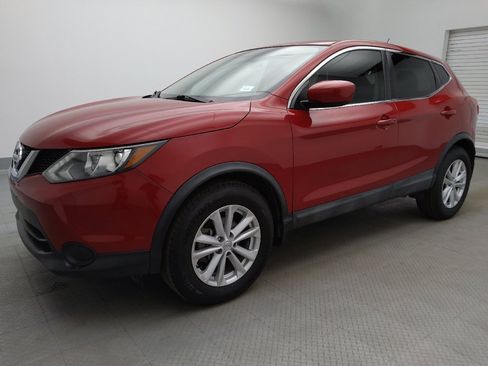 Used 2018 Nissan Rogue Sport S w/ S Appearance Package FWD image 2
