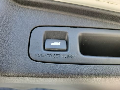 Used 2017 Honda CR-V Touring image 12