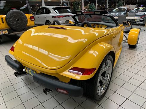 Used 2000 Plymouth Prowler image 7