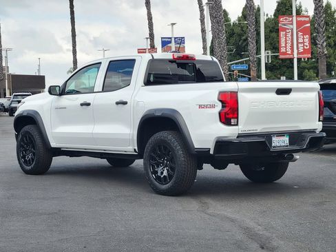 Used 2026 Chevrolet Colorado Trail Boss AWD/4WD image 2
