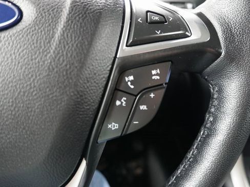 Used 2024 Ford Edge SEL image 5
