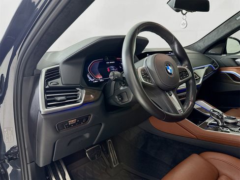 Used 2022 BMW X6 M50i w/ Executive Package image 10