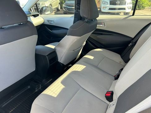 Used 2021 Toyota Corolla LE FWD image 26
