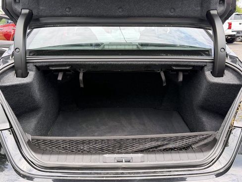 Used 2019 Nissan Maxima 3.5 SV w/ Floor Mat Group FWD image 7