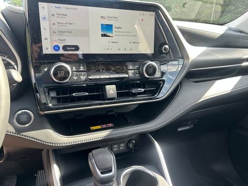 New 2026 Toyota Highlander XLE AWD/4WD image 17