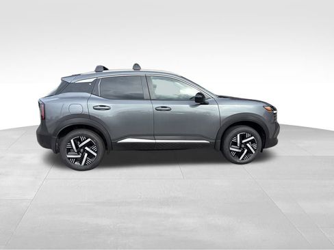 New 2026 Nissan Kicks SV w/ SV Premium Package image 5