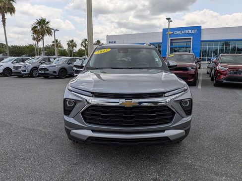 Certified 2025 Chevrolet TrailBlazer LT AWD/4WD image 28