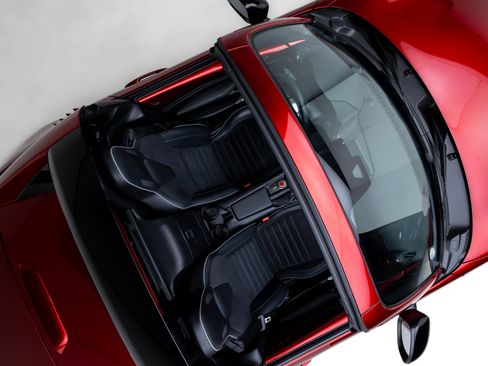 Used 2023 MAZDA MX-5 Miata Club RWD image 16