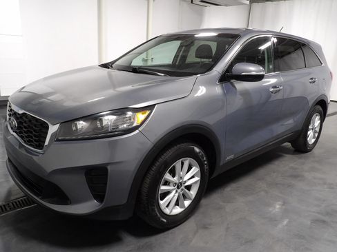 Used 2020 Kia Sorento AWD V6 image 4