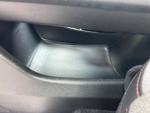 Used 2025 Chevrolet Traverse LT w/ LPO, Floor Liner Package AWD/4WD image 24