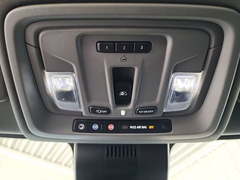 Used 2024 Chevrolet Silverado 1500 LT AWD/4WD image 36