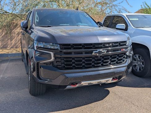 Used 2024 Chevrolet Tahoe Z71 w/ Z71 Off-Road Package AWD/4WD image 3