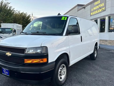 Used 2021 Chevrolet Express 2500 w/ Driver Convenience Package RWD image 1