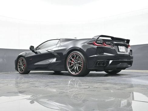 Used 2023 Chevrolet Corvette Stingray Premium Conv w/ Z51 Performance Package RWD image 39