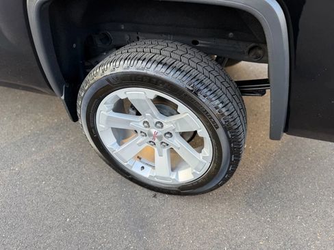Used 2015 GMC Sierra 1500 SLE w/ SLE Value Package RWD image 11