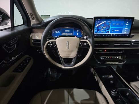 New 2026 Lincoln Corsair Reserve image 20