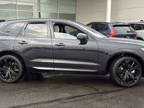 Certified 2024 Volvo XC60 B5 Ultimate w/ Climate Package image 2