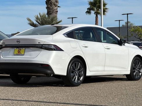 New 2026 Nissan Sentra SL w/ Floor Mat Package image 5