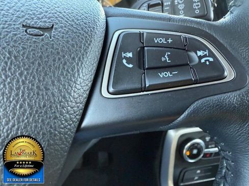 Used 2021 Ford EcoSport Titanium image 11