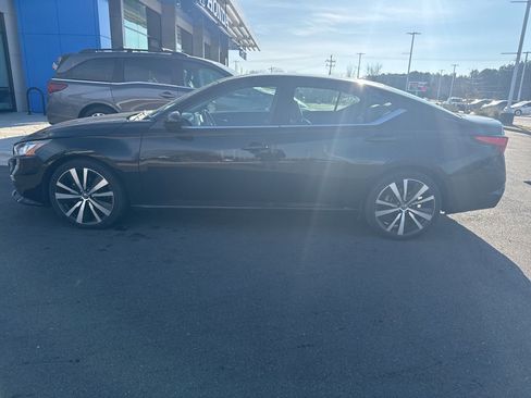 Used 2022 Nissan Altima 2.5 SR image 7