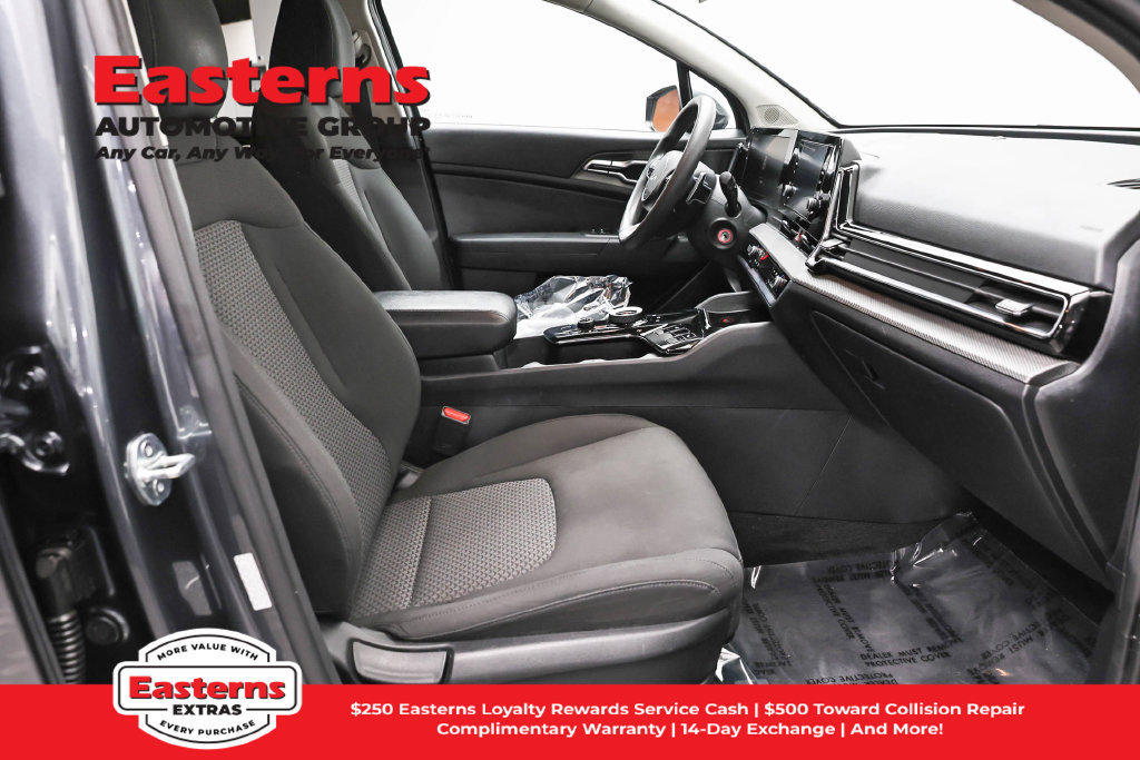 Used 2023 Kia Sportage LX AWD/4WD image 26