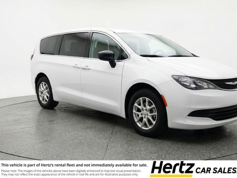 Used 2024 Chrysler Voyager LX image 1