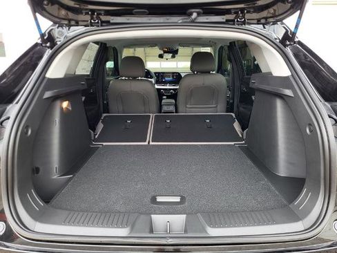 New 2026 Chevrolet Trax ACTIV w/ Sunroof Package FWD image 28