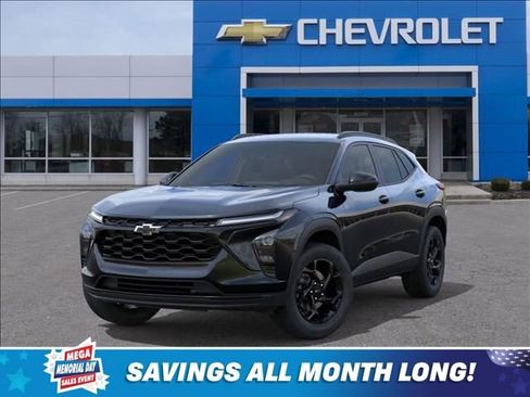 New 2026 Chevrolet Trax LT w/ Driver Confidence Package FWD image 6