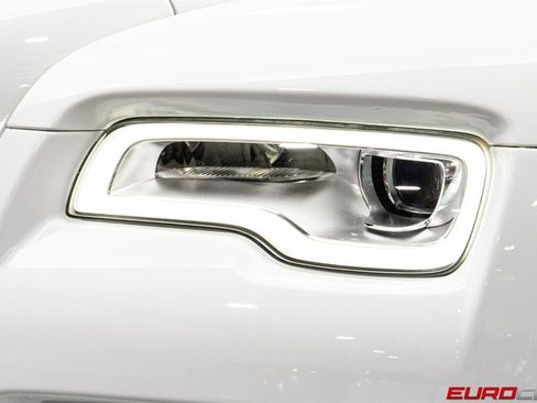 Used 2018 Rolls-Royce Dawn image 14