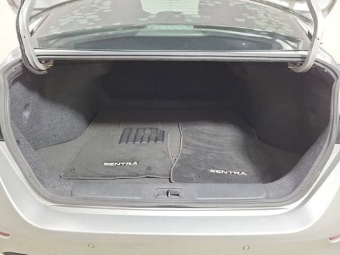 Used 2020 Nissan Sentra SV FWD image 10