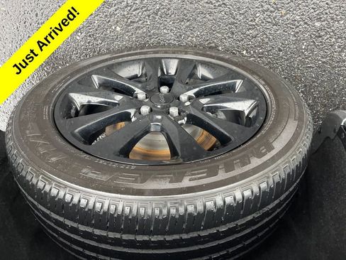 Used 2020 Jeep Grand Cherokee Altitude AWD/4WD image 19