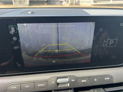 Used 2025 Kia K4 LXS image 11