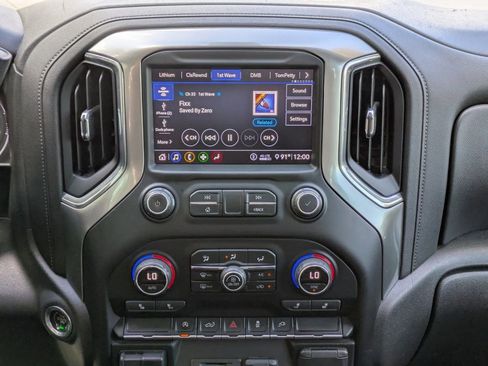 Used 2020 Chevrolet Silverado 1500 LT w/ All-Star Edition image 18