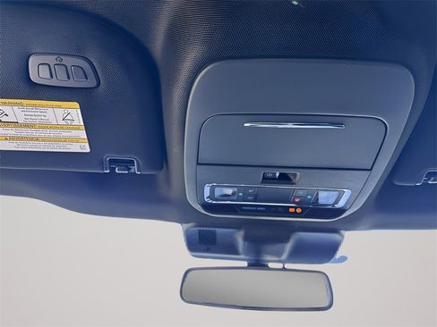 New 2026 Ford F250 Platinum w/ FX4 Off-Road Package image 39