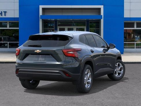 New 2026 Chevrolet Trax LS FWD image 4