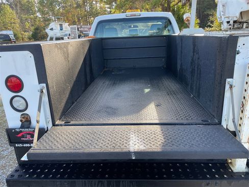 Used 2015 Ford F250 XL w/ Power Equipment Group image 12