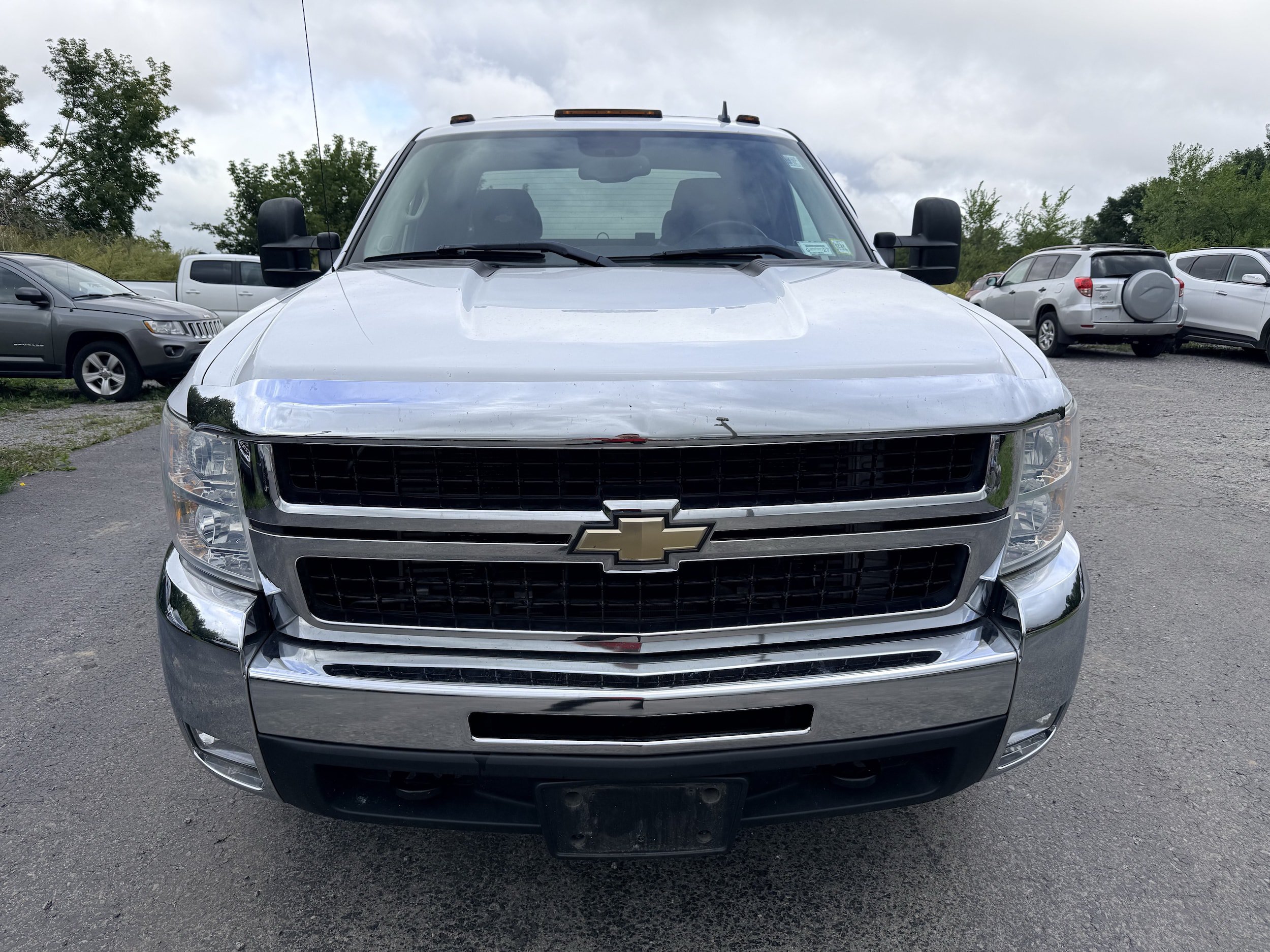 Used 2007 Chevrolet Silverado 3500 LT w/ 2LT Audio Package AWD/4WD image 2