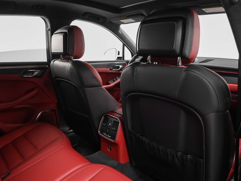 Used 2022 Porsche Macan GTS image 34