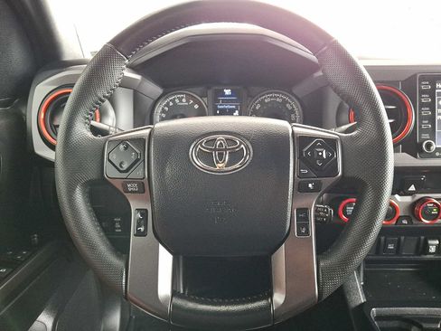 Used 2023 Toyota Tacoma TRD Sport AWD/4WD image 17