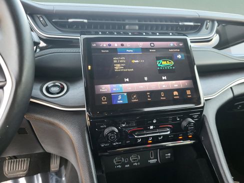 Used 2022 Jeep Grand Cherokee L Limited image 49