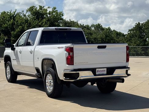 Used 2021 Chevrolet Silverado 2500 LT w/ Fleet Comfort Package AWD/4WD image 4