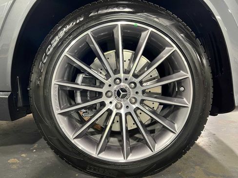 New 2026 Mercedes-Benz GLE 450 4MATIC image 9