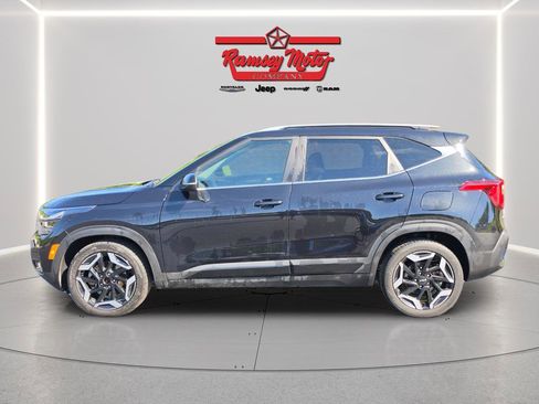 Used 2024 Kia Seltos SX AWD/4WD image 2