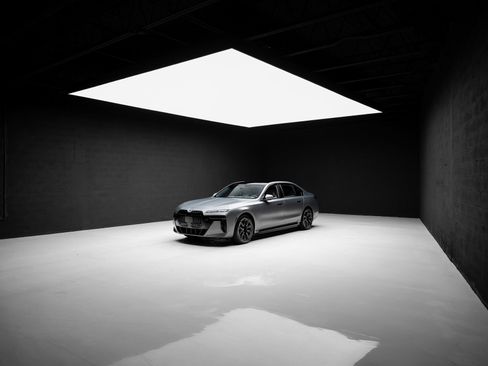 Used 2023 BMW i7 xDrive60 AWD/4WD image 89