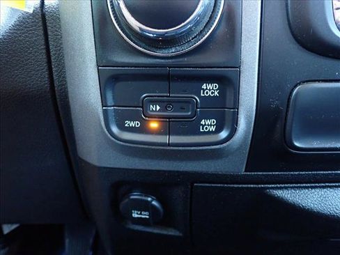 Used 2019 RAM 1500 Express w/ Wheel & Sound Group AWD/4WD image 18