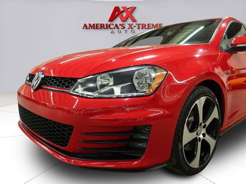 Used 2017 Volkswagen GTI 4-Door FWD image 9