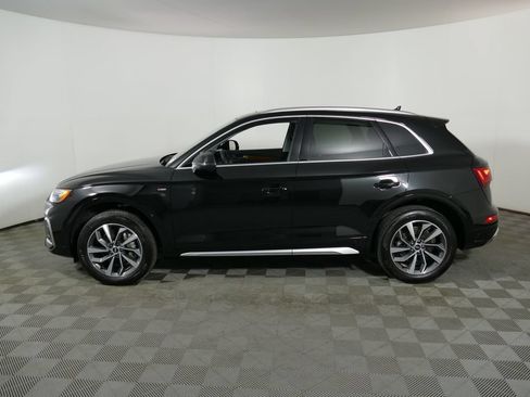 Used 2023 Audi Q5 2.0T Premium Plus w/ Premium Plus Package AWD/4WD image 6